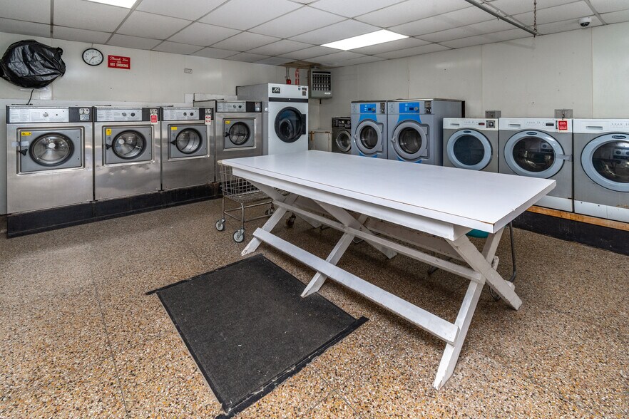 More Photos Of 99 S Main St, Lambertville Storefront For Sale