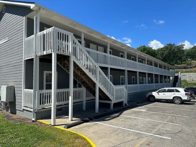 More Photos Of 432 4th Ave, Dalton Multifamily For Sale