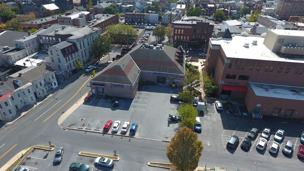 More Photos Of 701 Cumberland St, Lebanon Storefront For Lease