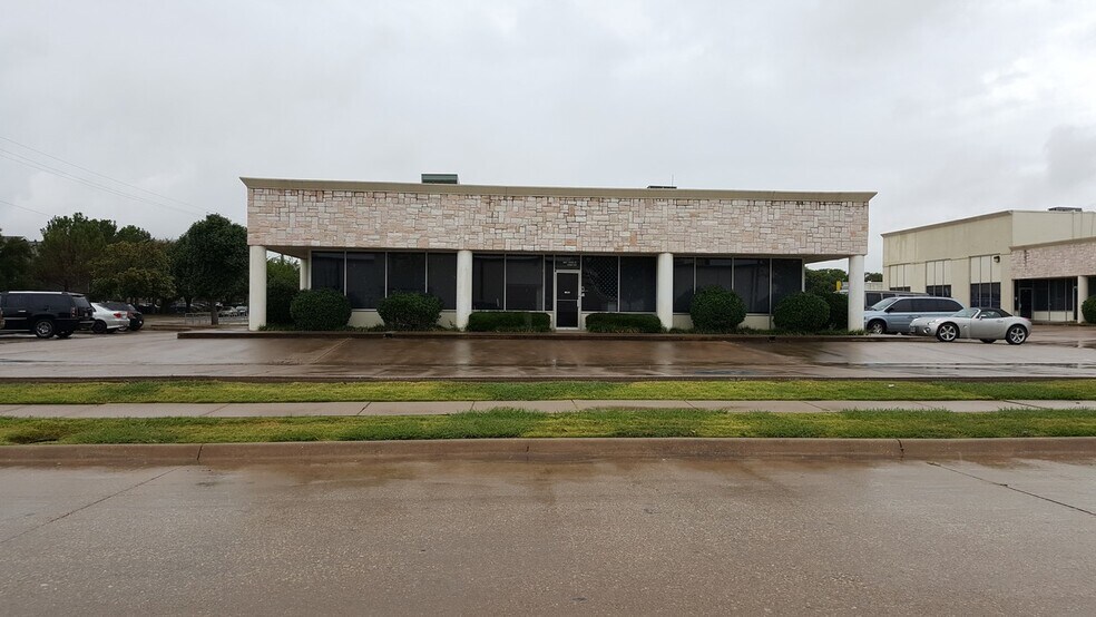 More Photos Of 1108 Dobie Dr, Plano Flex For Lease