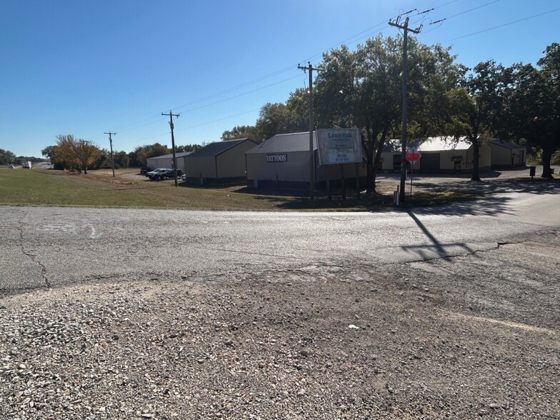 More Photos Of 121 Greenwood Cut Off Rd, Weatherford Warehouse For Lease