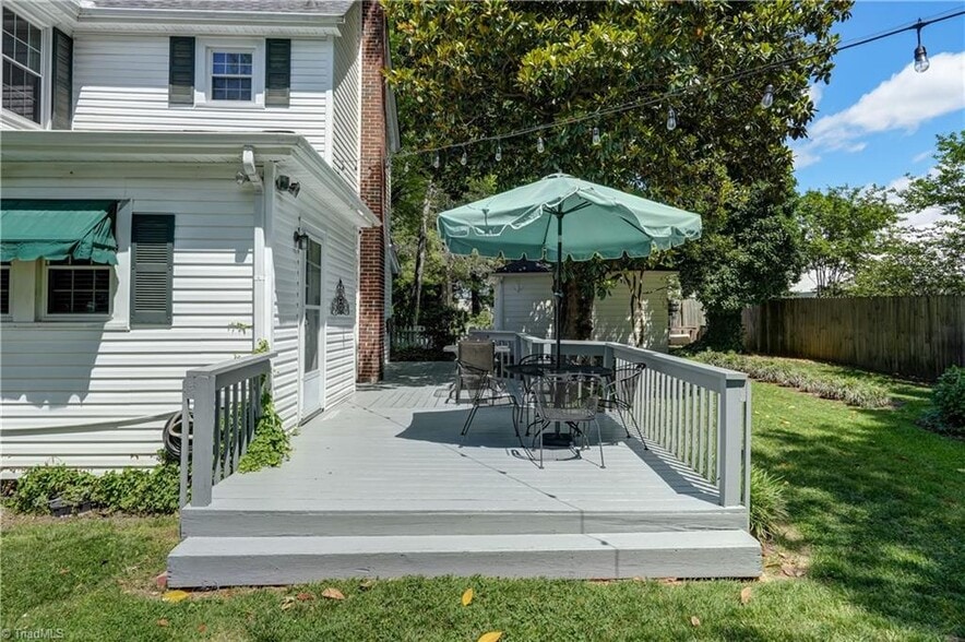 More Photos Of 17 E Main St, Thomasville Storefront Retail Office For Sale