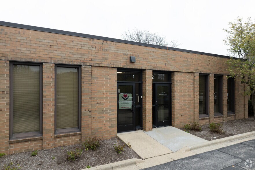 More Photos Of 5225 Old Orchard Rd, Skokie Office For Lease