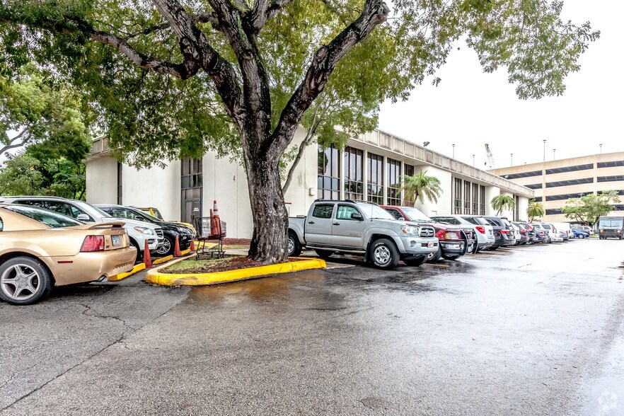 More Photos Of 8955 SW 87th Ct, Miami Medical For Lease