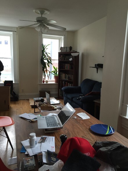 More Photos Of 1719 W 18th St, Chicago Storefront Retail Residential For Lease