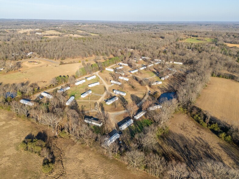 More Photos Of 106 Chance Cir, Mount Ida Multifamily For Sale