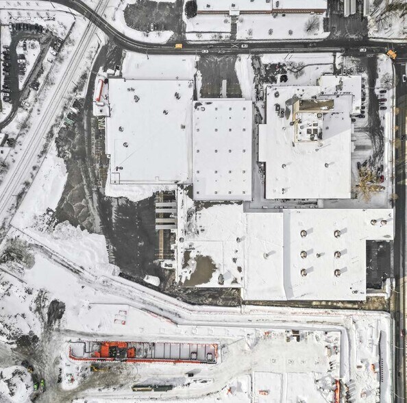 More Photos Of 50 Beth Nealson Dr, Toronto Manufacturing For Lease