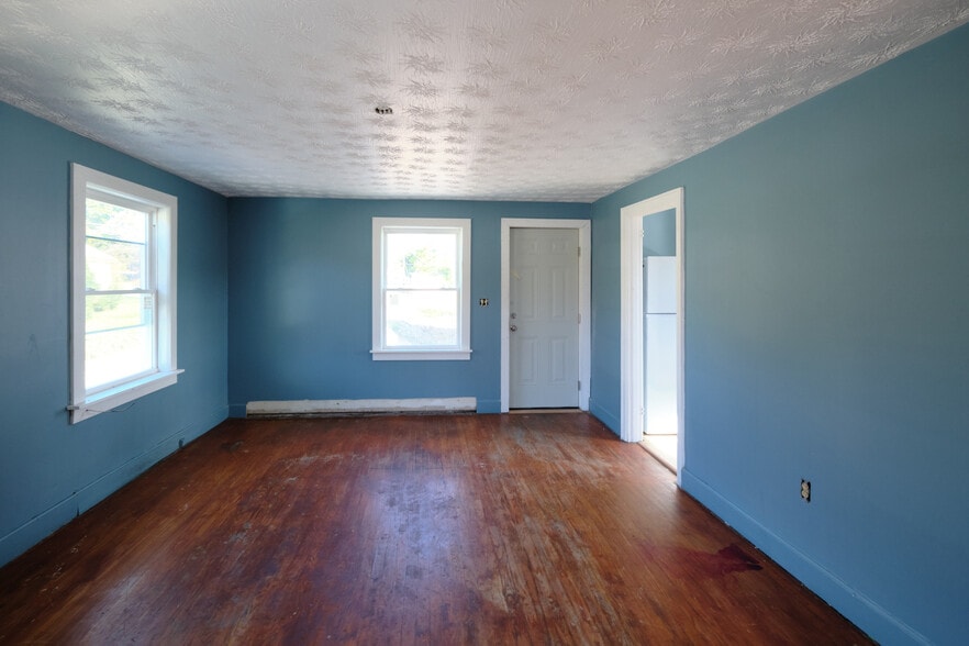 More Photos Of , Tazewell Multifamily For Sale