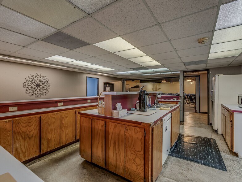 More Photos Of 14818 S Peebly Rd, Newalla Religious Facility For Sale