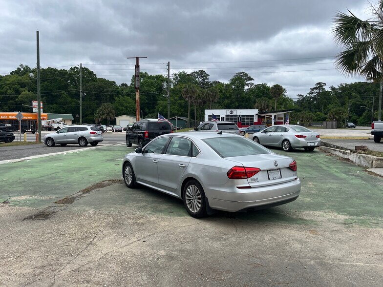 More Photos Of 5013 Park St, Jacksonville Auto Repair For Sale