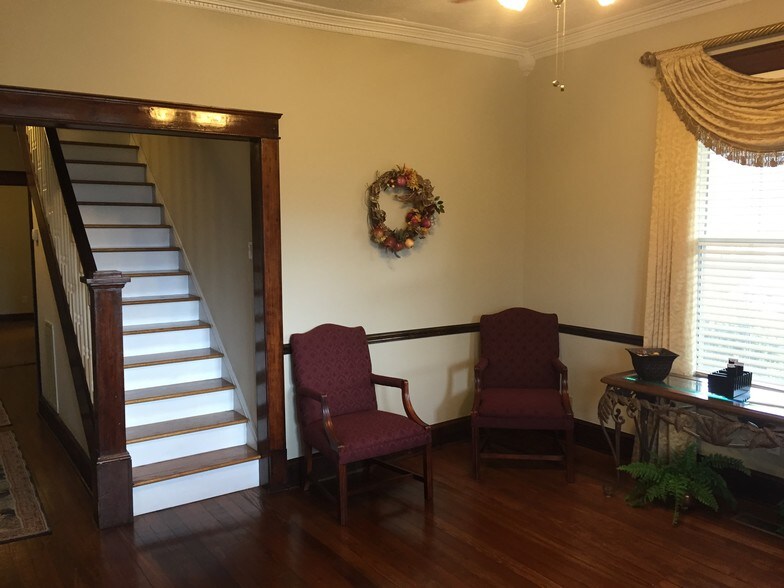 More Photos Of 4610 Central Ave Pike, Knoxville Coworking Space