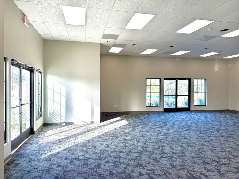 More Photos Of 1771 Robinson Road, Grand Prairie Warehouse For Lease