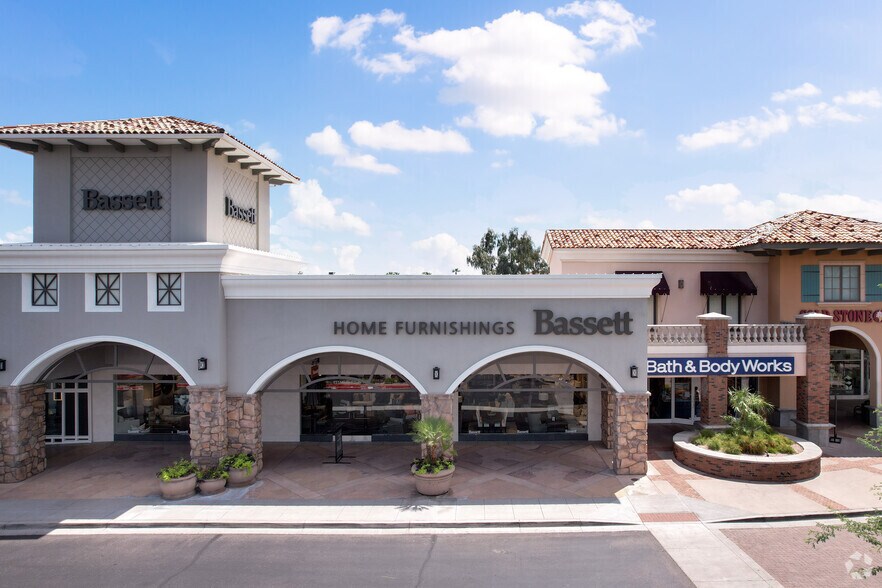 More Photos Of 7131 W Ray Rd, Chandler Freestanding For Lease
