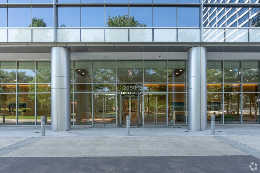 More Photos Of 2050 W Sam Houston Pky S, Houston Office For Lease