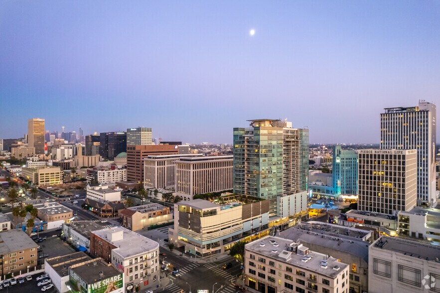 More Photos Of 3785 Wilshire Blvd, Los Angeles Apartments For Lease