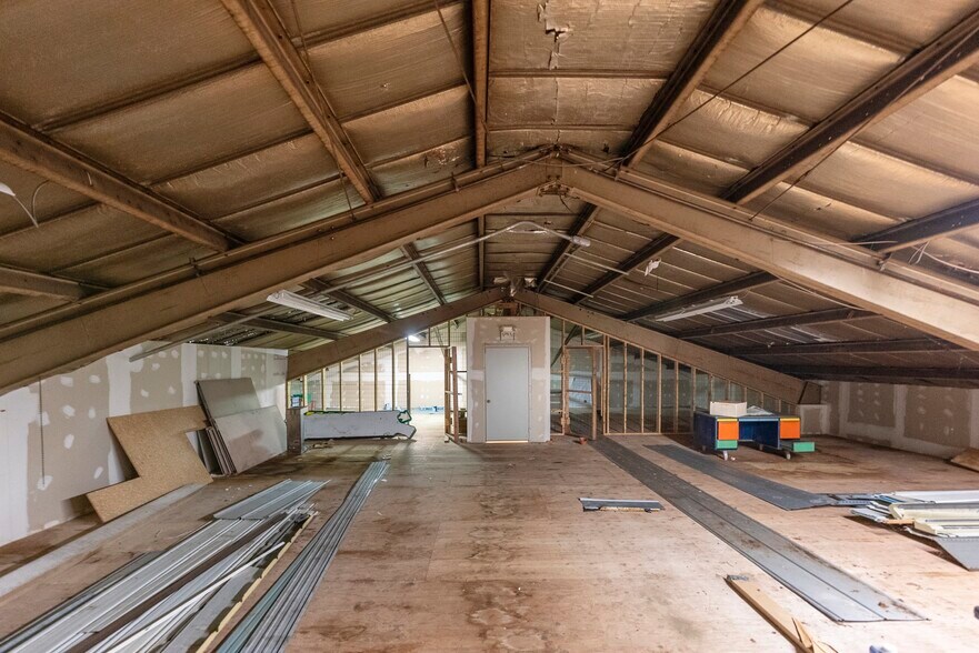 More Photos Of 447 Broadway, Ulster Park Office For Sale