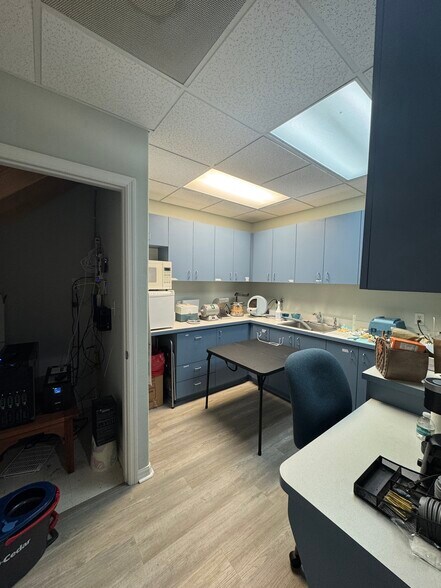 More Photos Of 15283 Amberly Dr, Tampa Office For Lease