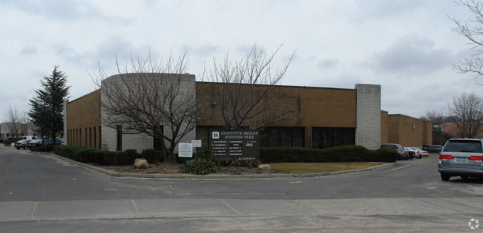 Primary Photo Of 94 E Jefryn Blvd, Deer Park Warehouse For Lease