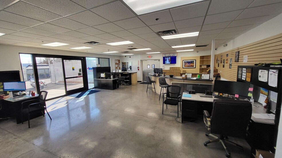 More Photos Of 3326 Ponderosa Way, Las Vegas Warehouse For Lease