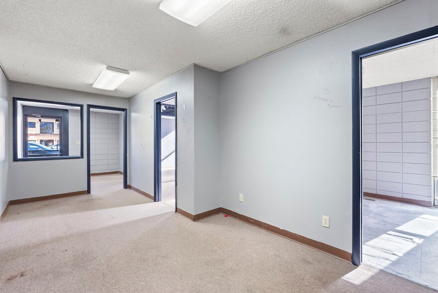 More Photos Of 710-712 S Tejon St, Colorado Springs Office For Sale