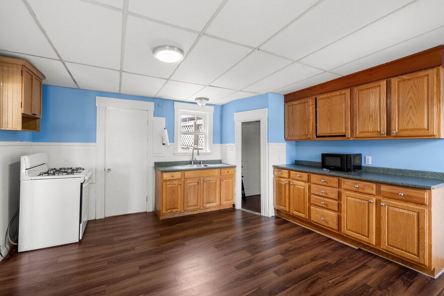 More Photos Of 492-494 Wilson St, Manchester Apartments For Sale