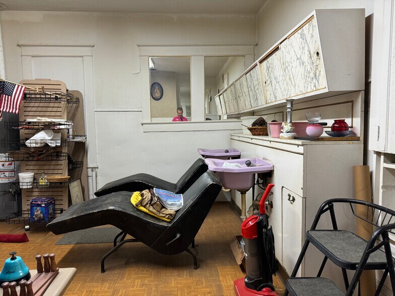 More Photos Of 458 Dauphin Island Pky, Mobile Freestanding For Sale