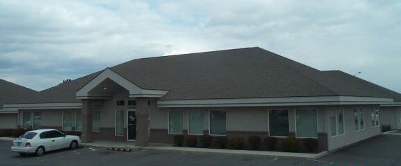 More Photos Of 402 N Neel St, Kennewick Office For Sale
