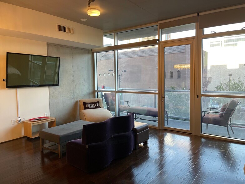 More Photos Of 353 E Bonneville Ave, Las Vegas Apartments For Lease