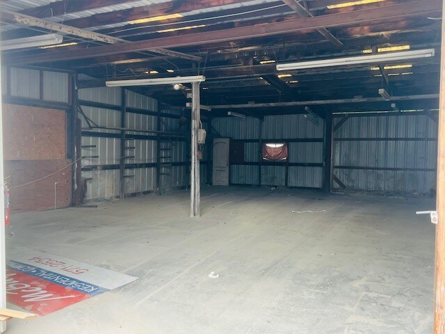 More Photos Of 331 Pine St, Ripon Unknown For Lease