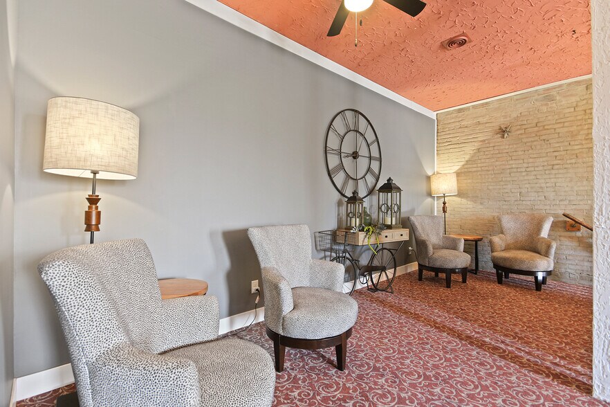 More Photos Of 105 Coal st, Mexico Specialty For Sale