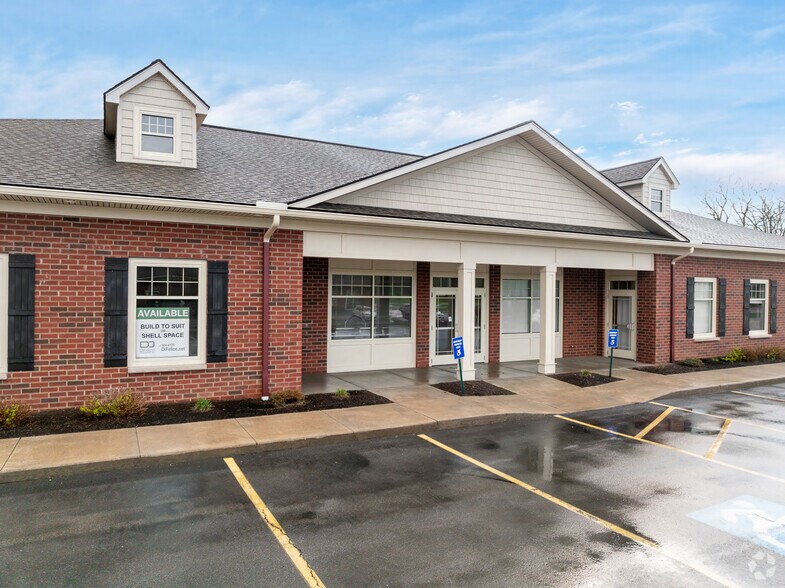 More Photos Of 6531 Anthony, Victor Office For Lease
