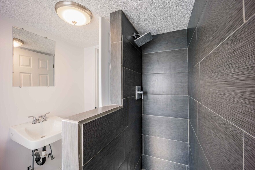 More Photos Of 3841 S Highland Dr, Salt Lake City Freestanding For Lease