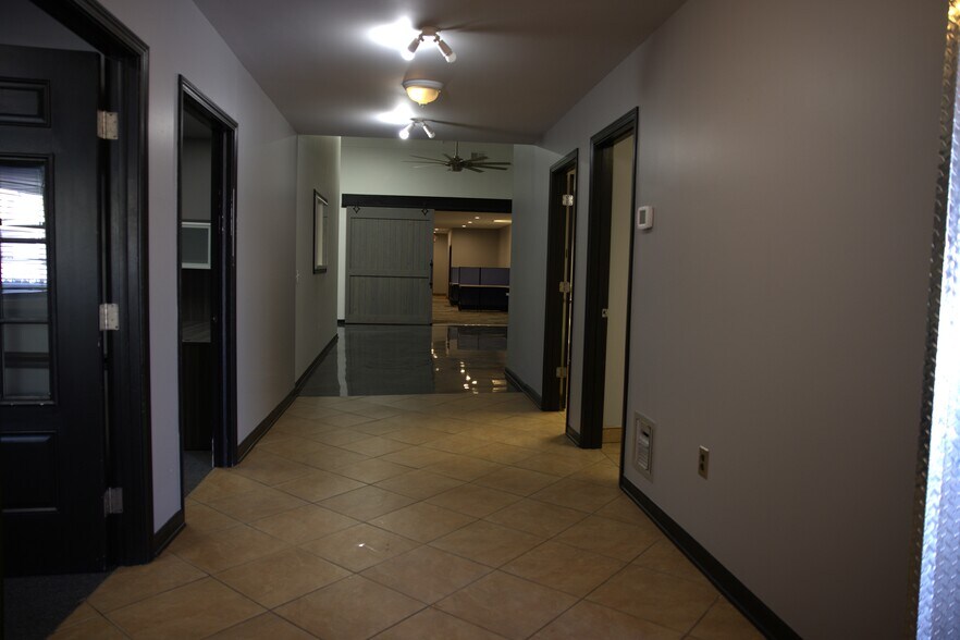 More Photos Of 101 W Shrader St, Liberty Manufacturing For Lease