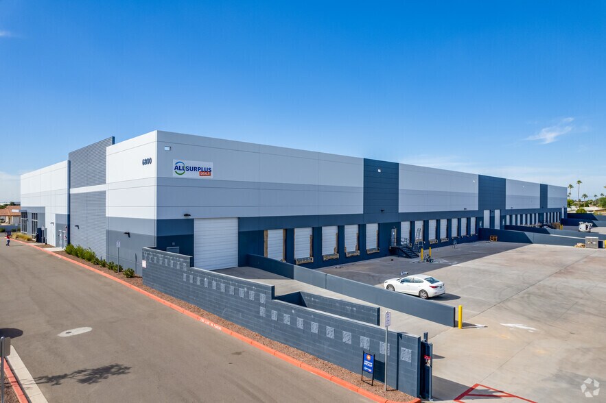 More Photos Of 6750 W Van Buren St, Phoenix Warehouse For Lease