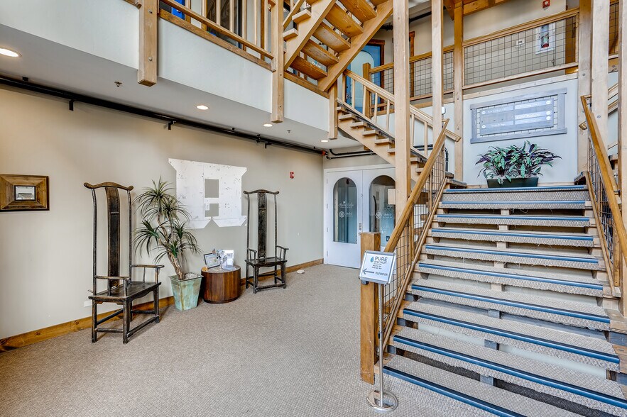 More Photos Of 27905 Meadow Dr, Evergreen Medical For Lease