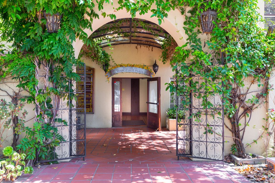 More Photos Of 555 Soquel Ave, Santa Cruz Office For Sale