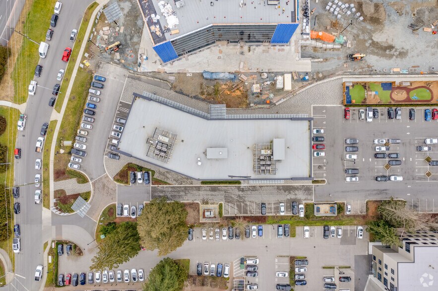 More Photos Of 15350 Croydon Dr, Surrey Office For Lease