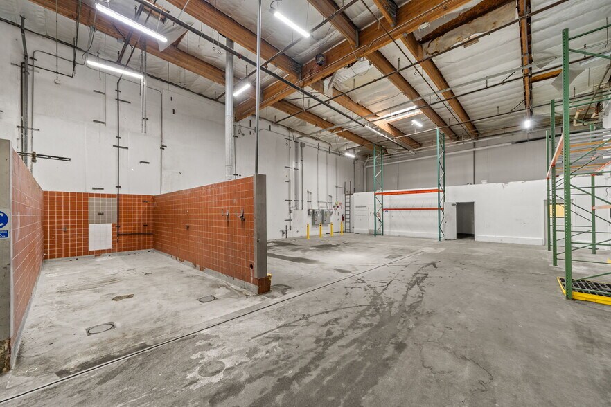 More Photos Of 751 Via Lata, Colton Manufacturing For Sale
