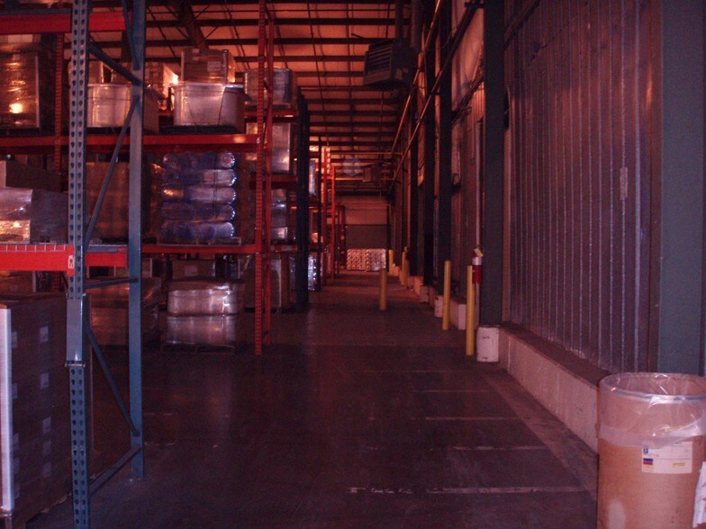 More Photos Of 1021 Clinton Industrial Park Rd, Clinton Warehouse For Lease