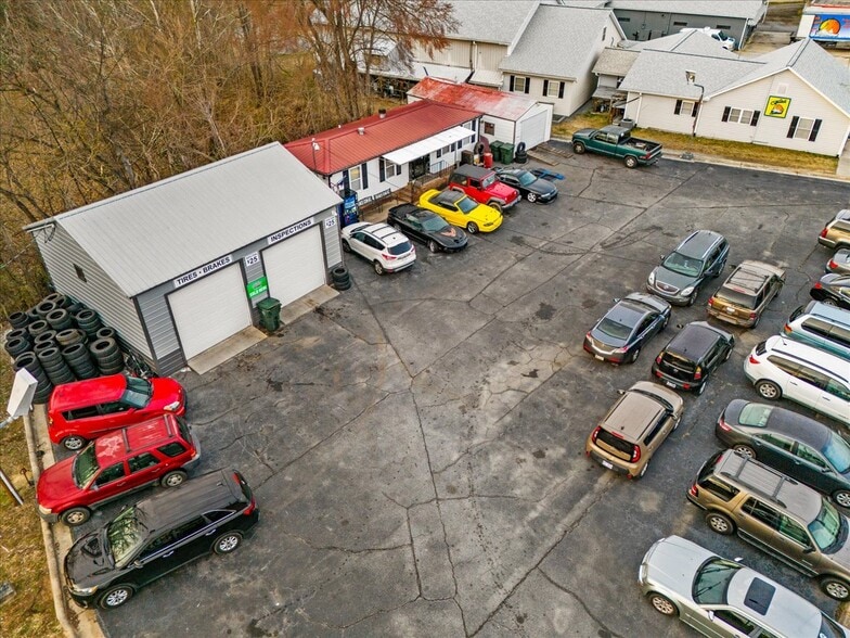 More Photos Of 620 National Hwy, Thomasville Auto Repair For Sale