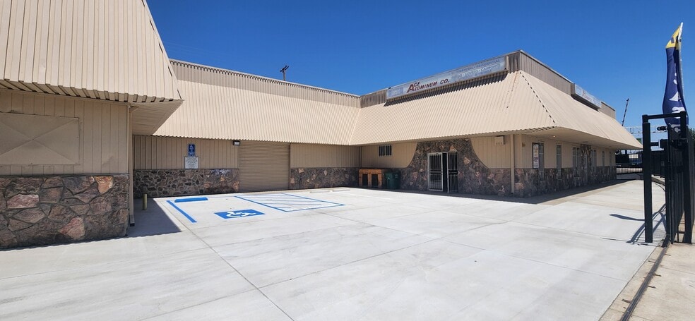 More Photos Of 1939 E Olive Ave, Fresno Freestanding For Lease