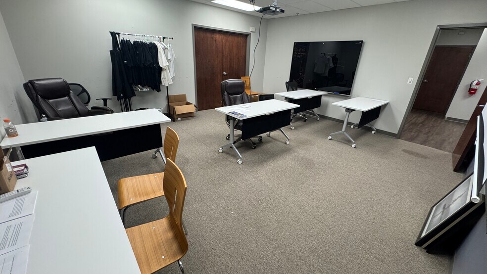 More Photos Of Unit 420, Oldsmar Light Distribution For Sale
