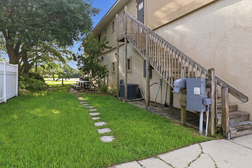 More Photos Of 9 San Bartola Dr, Saint Augustine Medical For Sale