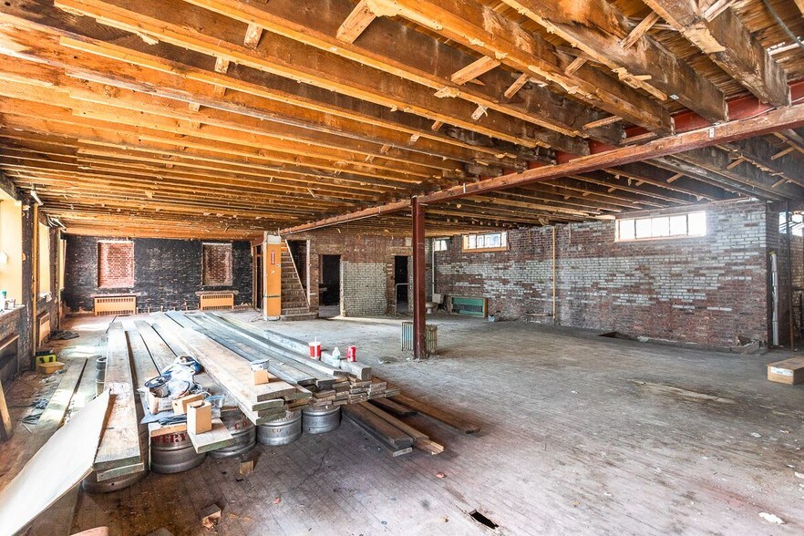 More Photos Of 1539 Covert St, Ridgewood Warehouse For Lease