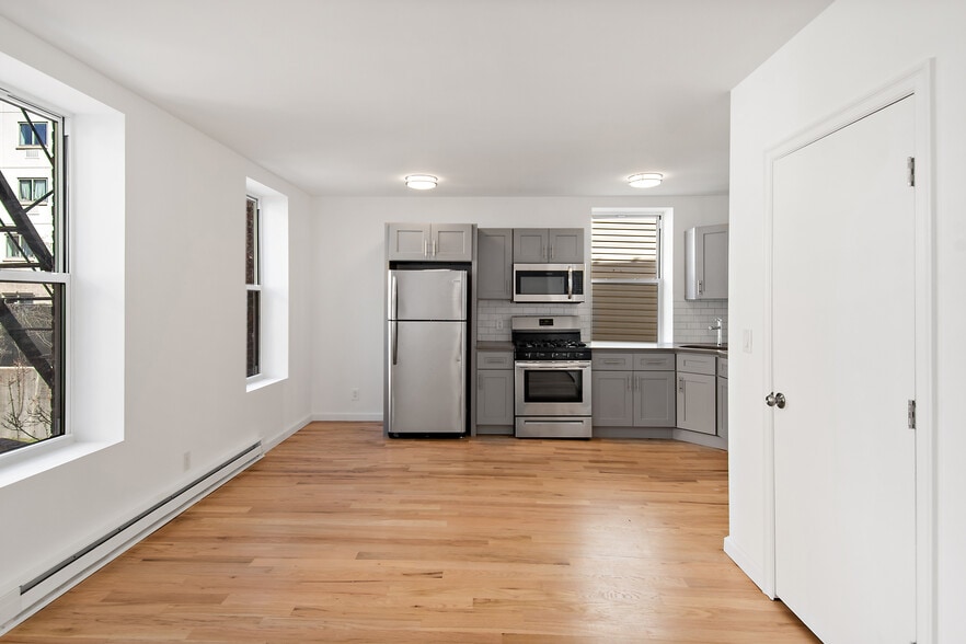 More Photos Of 811 Courtlandt Ave, Bronx Apartments For Sale