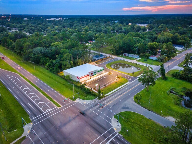 More Photos Of 3134 N Canal St, Jacksonville Freestanding For Sale