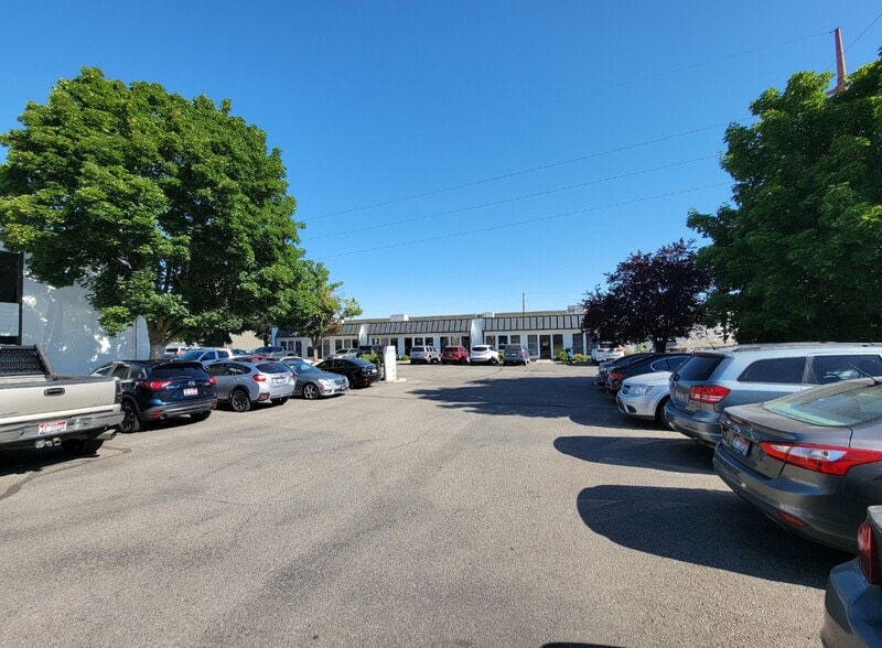More Photos Of 5440 W Franklin Rd, Boise Unknown For Lease