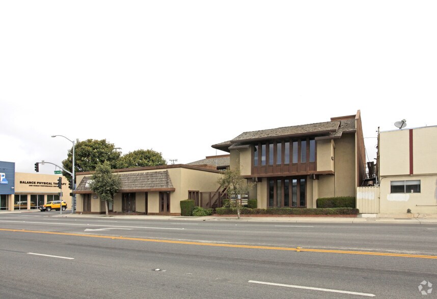 Primary Photo Of 201 John St, Salinas Office For Lease