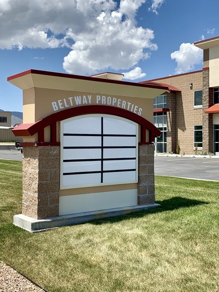 More Photos Of 6108-6142 W 9790 S, West Jordan Warehouse For Lease