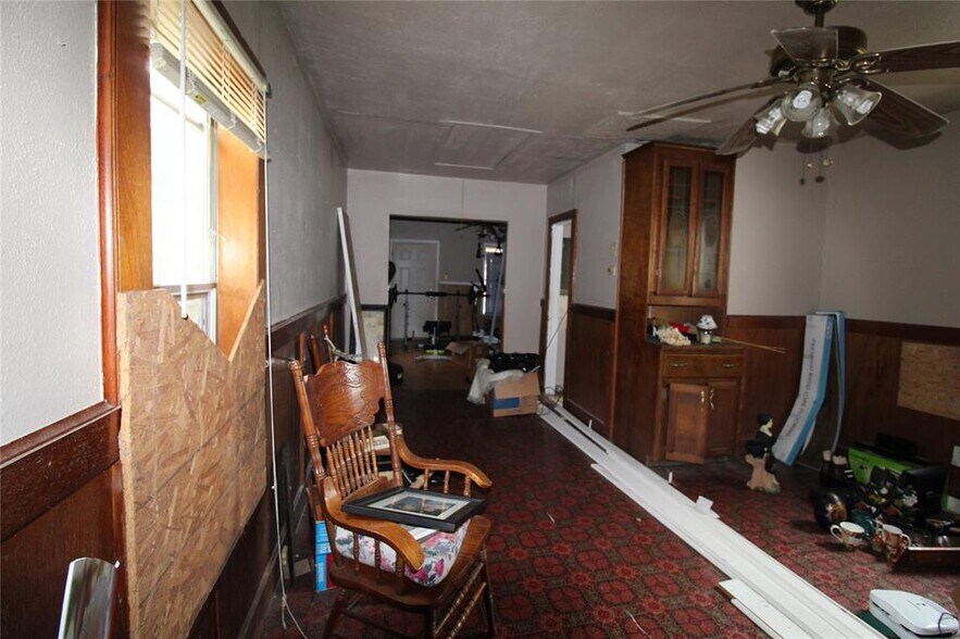 More Photos Of 308 James St, Houston Specialty For Sale